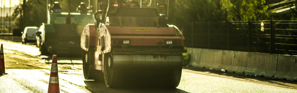 Trabajos de mantenimiento asfáltico en la autopista